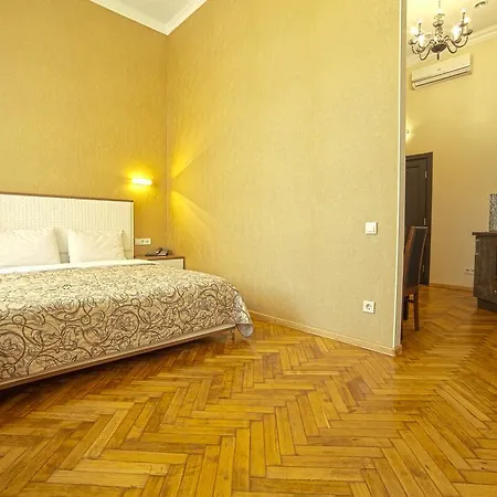 Apart Hotel Kvartira 1 Одесса Экстерьер фото